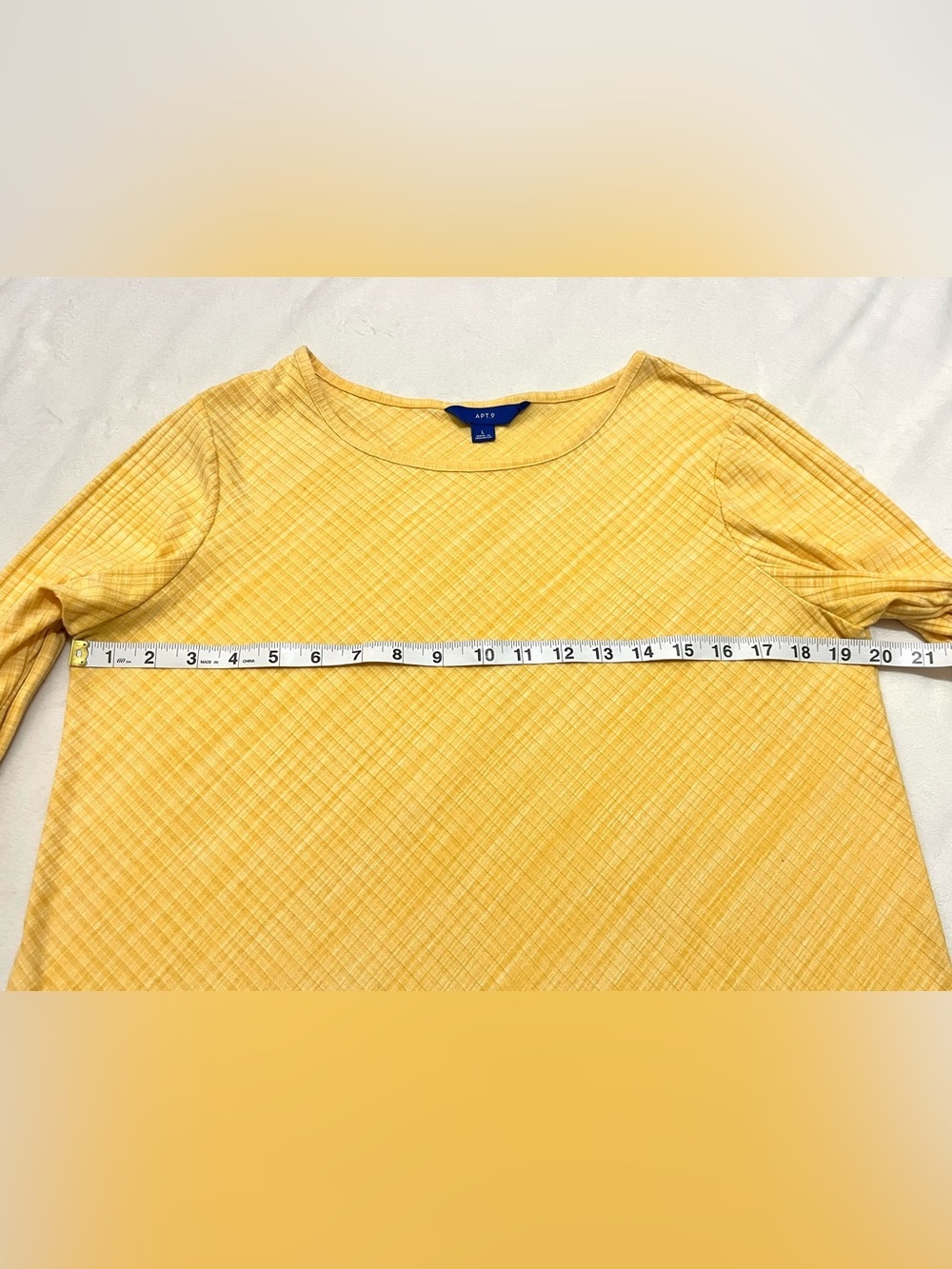 Apt. 9 Women’s Yellow Tie-Sleeve Quarter Sleeve Top Textured & Ruched Sides Lg - Picture 10 of 16
